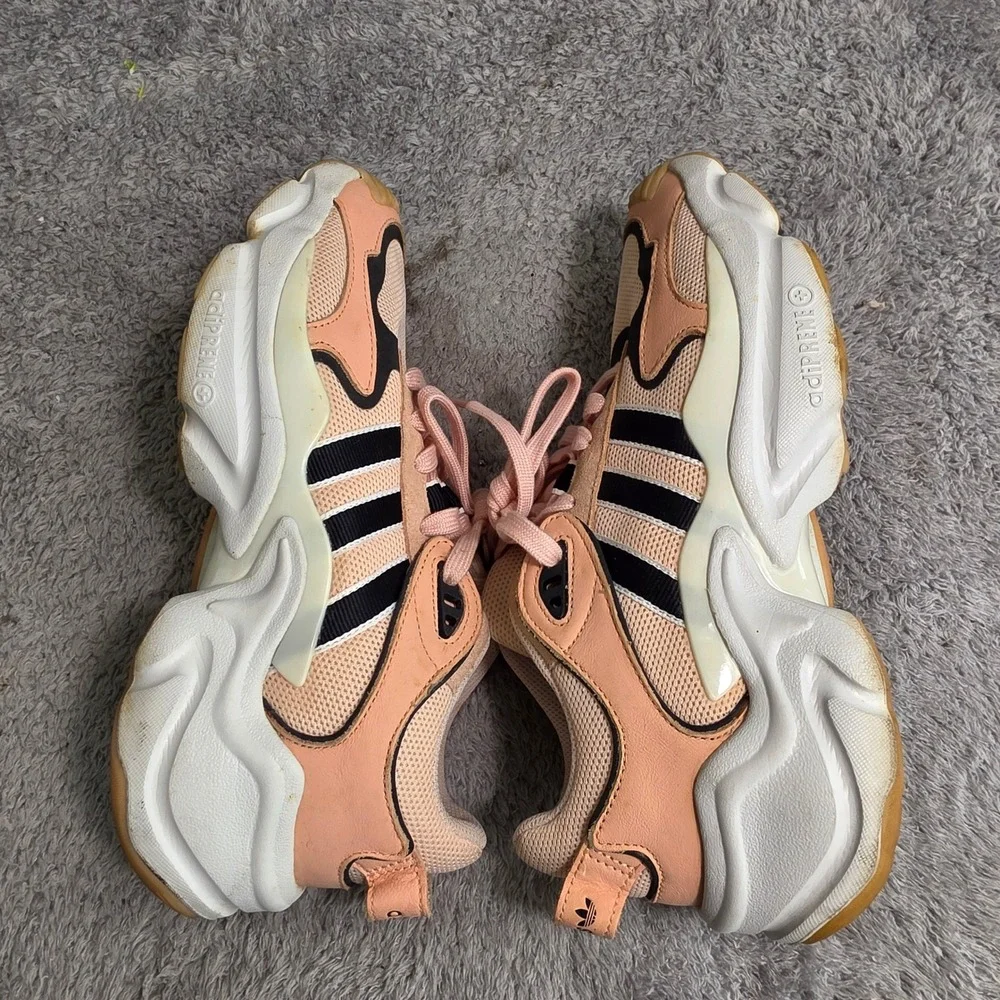 Adidas Magmur Runner Glow Pink‎ Chunky Sneakers Womens 9 EE8629 Good